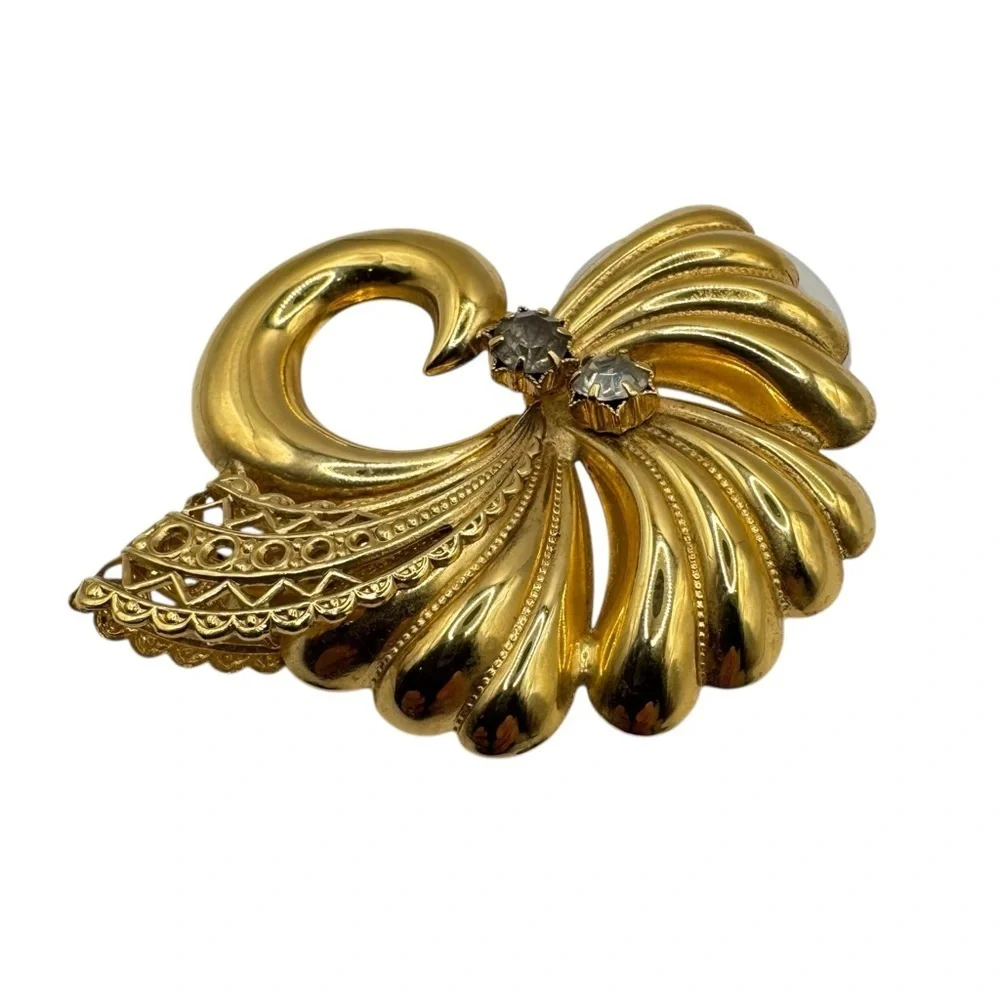Vintage Gold Tone Swirl Fan Brooch Clear Rhinestone Statement Pin 3.5” x 2.25”